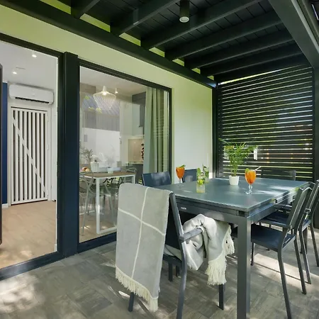 Holiday home Near The Sea,